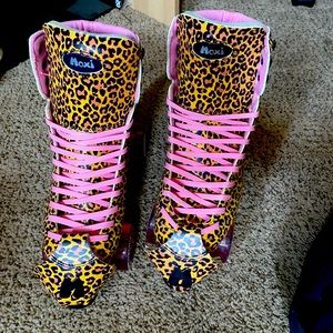 Moxi Jungle Skates US size 9